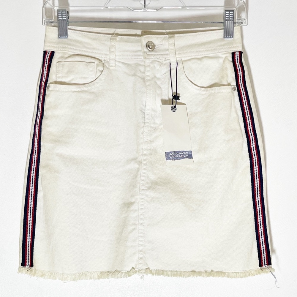 NWT Zara Denim Jean Mini Skirt Fringe Hem Off White Sz XS